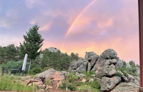 Glacier View Meadows Casa | Restful 3 Bedroom Mountain Retreat Bordering National Forest, 31+ day stays