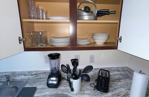 Westminister Casa | Restful Lehigh Duplex, 185+ 5 star Clean & Comfortable Stays