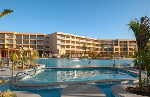 Hurghada Complejo | Restful Stay in Stylish Room with Elegant Design Close to Makadi Bay