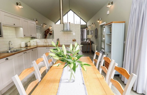 Bamburgh Cabaña | RESTHARROW LODGE, que admite mascotas, con jacuzzi en Bamburgh, Ref 997545