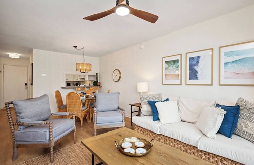 Caswell Beach Condominio | Beachy McBeach Face: 2 BR / 2 BA condo en Caswell Beach, capacidad para 6