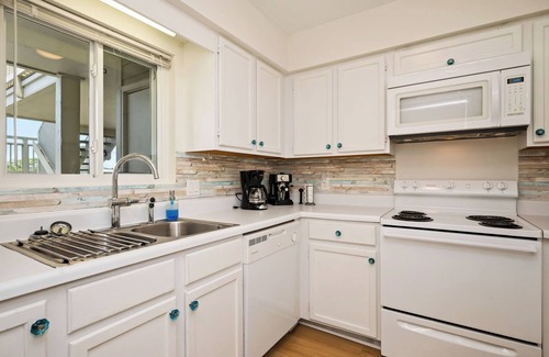 Caswell Beach Condominio | Beachy McBeach Face: 2 BR / 2 BA condo en Caswell Beach, capacidad para 6