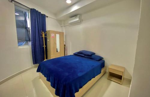 Male Casa | Resting View