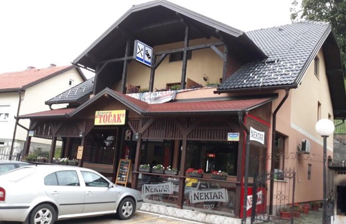Doboj Cama Y Desayuno | Restoran i sobe "Tocak"