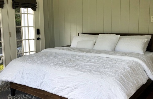 Rockbridge Otro | Restored 1800s Farmhouse in Beautiful Hocking Hills