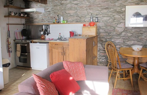 Caherdaniel Cabaña | Restaurada en el s. XVIII. Coastguard's Cottage en la orilla del hermoso estuario de Kenmare