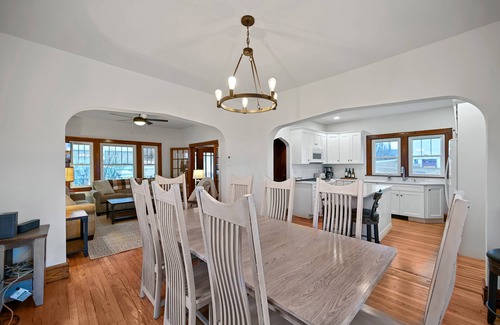 Orson Otro | Restored Farmhouse Retreat: Belmont Lake & Elk Mountain – Pleasant Mount