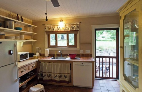 Barnardsville Otro | Bungalow Granja - Familia y mascotas - Fronteras 3600 acres bosque