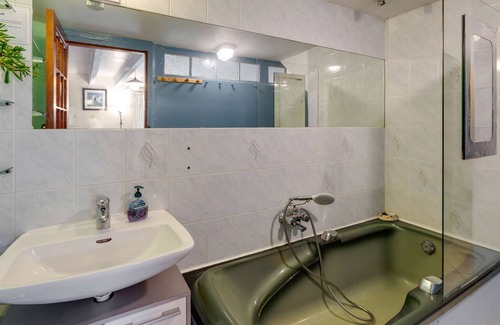 Querrien Casa | Espaciosa casa de vacaciones con jardín en Querrien, Francia