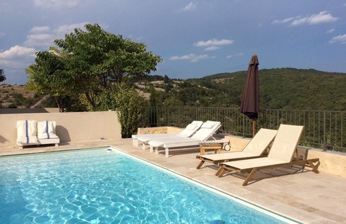 Saint-Andeol-de-Berg Casa | Magnanerie antiguo renovado en 2012 Ardèche (PISCINA CLIMATIZADA)