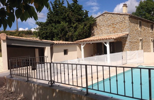 Saint-Andeol-de-Berg Casa | Magnanerie antiguo renovado en 2012 Ardèche (PISCINA CLIMATIZADA)
