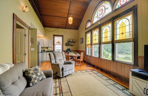 Ovid Apartamento | Restored Ovid Church Near Cayuga Lake Wine Trail