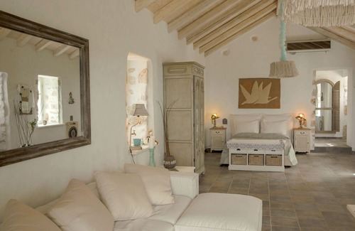 Manganos Villa | Villa de piedra restaurada con vistas al mar y jardín orgánico cerca de Fiscardo.