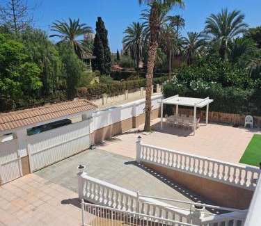 San Juan de Alicante Cama Y Desayuno | Retirement home
