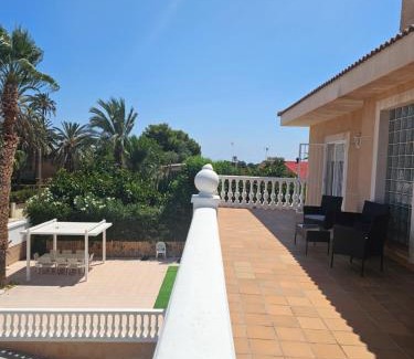 San Juan de Alicante Cama Y Desayuno | Retirement home