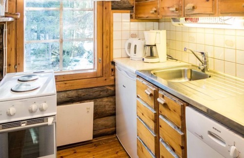 Kuusamo Casa | Retkietappi honkapirtti by Interhome