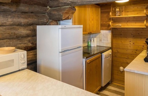 Kuusamo Casa | Retkietappi kelopirtti by Interhome