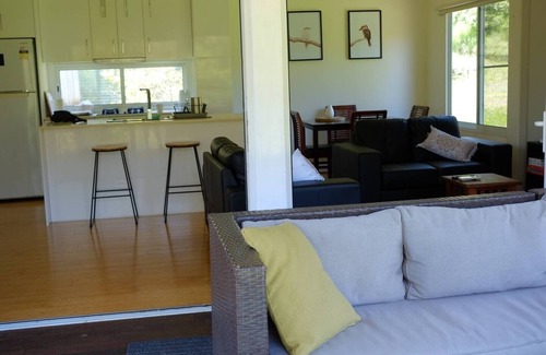 Warrazambil Creek Cabina | Retreat by the creek