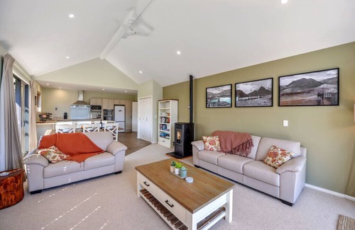 Hanmer Springs Cabaña | Retreat By The Green - Casa de vacaciones Hanmer Springs