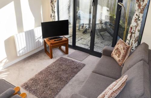 Salcombe Casa | Retreat Cottage - Buckley St