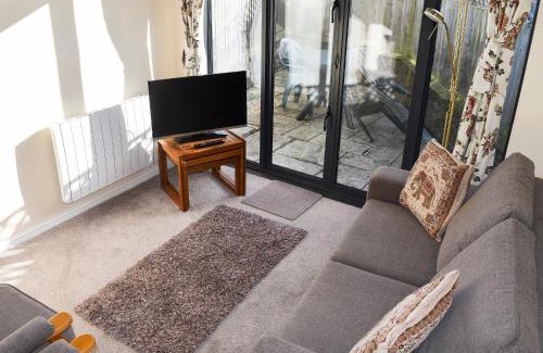 Salcombe Casa | Retreat Cottage - Buckley St