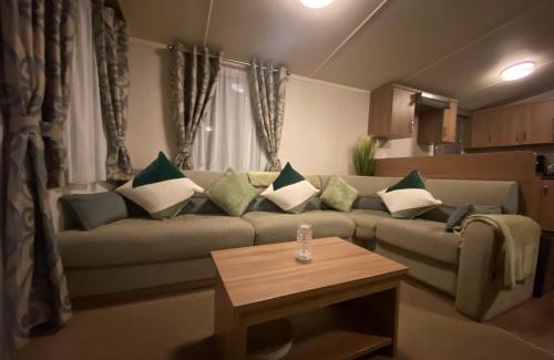 Kirby Misperton Otro | Retreat