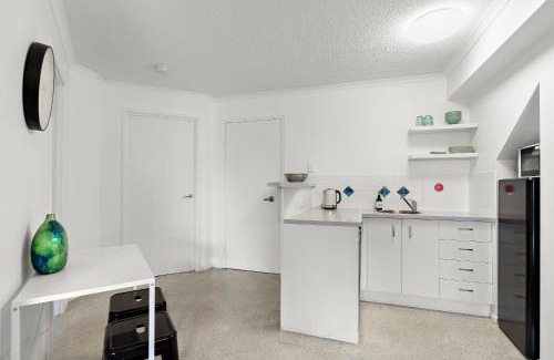 Noosaville Apartamento | Retreat in ground level 1 bedroom unit, Noosaville