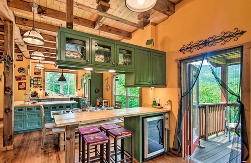 Settlers Ridge Cabina | Waynesville Executive Retreat Cabin con vistas de 360 °!