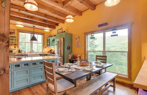 Settlers Ridge Cabina | Waynesville Executive Retreat Cabin con vistas de 360 °!