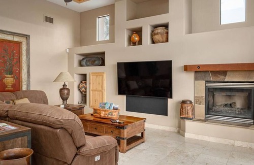 Rio Verde Foothills Casa | Retreat in this Warm Desert Dwelling in Rio Verde Foothills w/ amazing views, ama pool