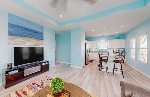 Gilchrist Casa | Retreat | Large Deck | Family Fun