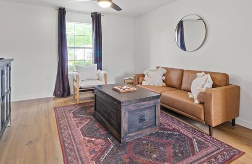 Bentonville Casa | Retreat on 3rd Street
