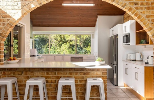 Fingal Bay Casa | Retreat on Pebble – Stay 3, Pay 2!