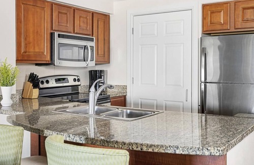 Williamsburg Complejo | RETREAT TO OUR FAMILY-FRIENDLY RESORT IN ORLANDO 2-bedroom resort Orlando