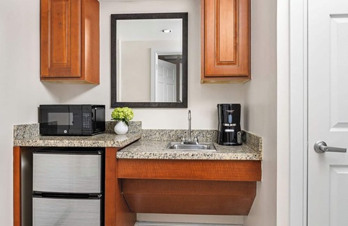 Williamsburg Complejo | RETREAT TO OUR FAMILY-FRIENDLY RESORT IN ORLANDO 2-bedroom resort Orlando