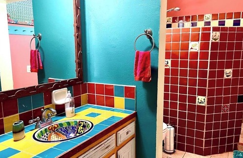 Mountainair Complejo | Retreat to this strawbale home, 29 acres of desert beauty