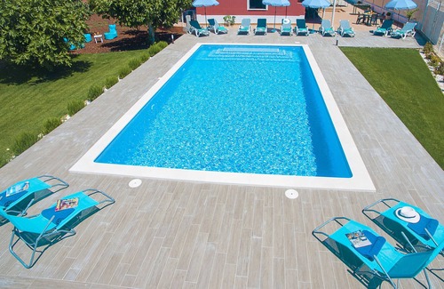 Pata de Cima Villa | Family Villa w/ Heatable Pool & Zen Vibes