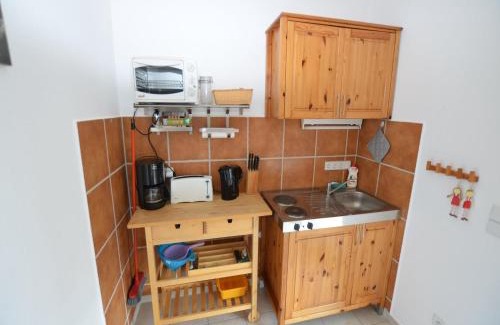 Dolni Lanov Apartamento | Retreat with Garden Views