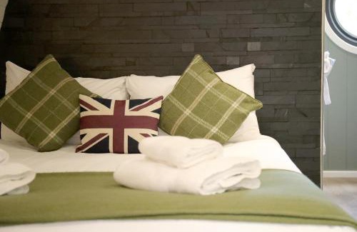 Aldborough Otro | Retreats