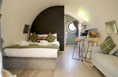 Aldborough Otro | Retreats