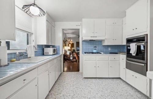 South River City Casa | Retro Austin Home S Congress Ave
