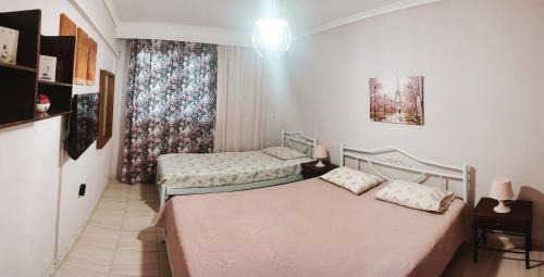 Nea Peramos Casa | Retro Beach House