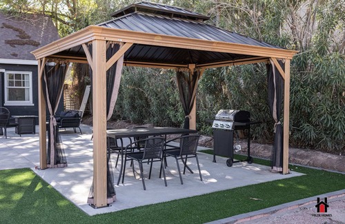 West Second Street Historic District Casa | 1920s Bungalow, Retro Kitchen, Yard, BBQ, Hammocks