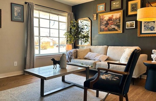 Central Oklahoma City Apartamento | Retro design house nears the Zoo