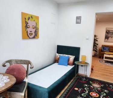 Przemysl Apartamento | Retro House ogród prywatny parking x 2 i stacja ładowania parter
