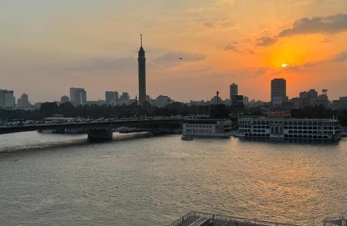 Downtown Cairo Apartamento | Retro Nile View apartment