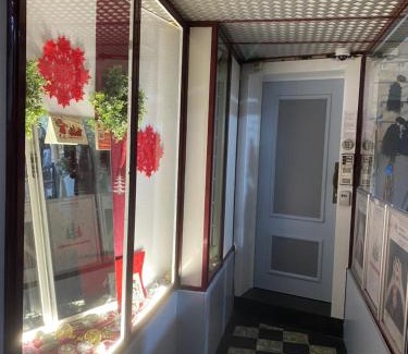 Namur Apartamento | Retro Parisian Apartment - 2 Persons - Spacious 75m2 and fully equipped - IN city center