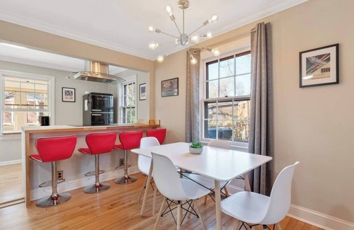 East Raleigh Casa | Retro Retreat | 2BR + King Bed, Porch & Fire Pit