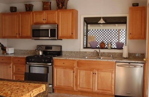 Boyes Hot Springs Casa | Retiro Retro: Cozy, Moderne, asequible Casa en Wine Country.