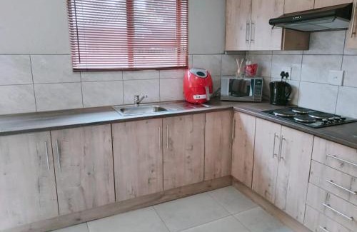 Secunda Apartamento | Reutlwane Gardens Apartments